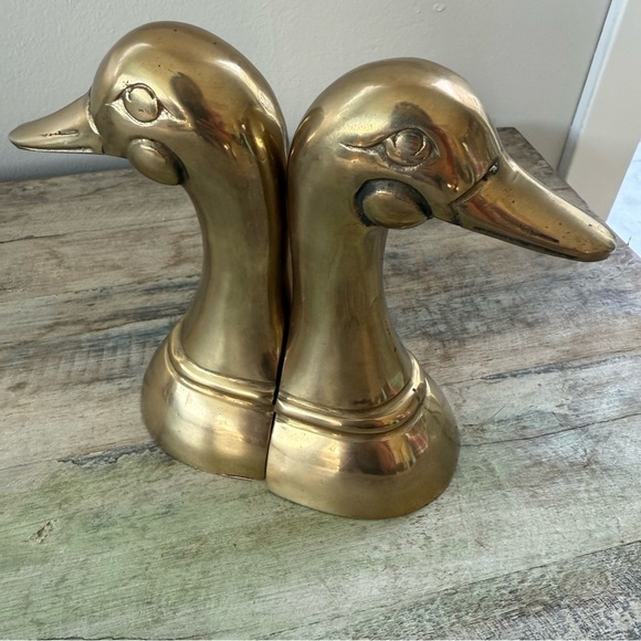 Elegant Brass Duck Bookends - Picture 3 of 11